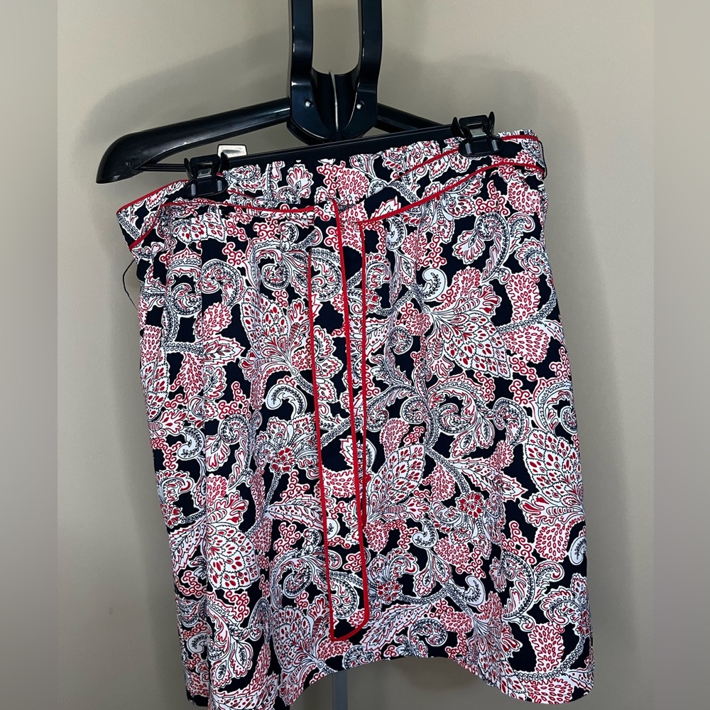 Belted Loft Skirt L, Red, Black and White, Great Used Condition